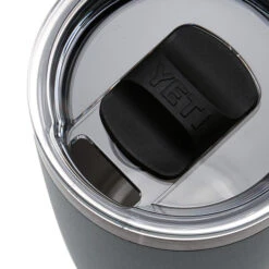 Yeti Coolers RAMBLER 20 OZ TUMBLER Thermobecher NAVY 7 Yeti Coolers RAMBLER 20 OZ TUMBLER Thermobecher NAVY -FRILU Outdoor Geschaft 5637939059 d rambler 20 oz tumbler yeti coolers 24