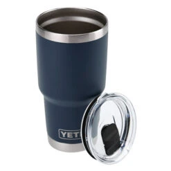 Yeti Coolers RAMBLER 30 OZ TUMBLER Thermobecher NAVY -FRILU Outdoor Geschaft 5637939095 c rambler 30 oz tumbler yeti coolers 24