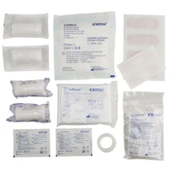 Vaude FIRST AID KIT S WATERPROOF BRIGHT GREEN -FRILU Outdoor Geschaft 5638023359 c first aid kit s waterproof vaude 24